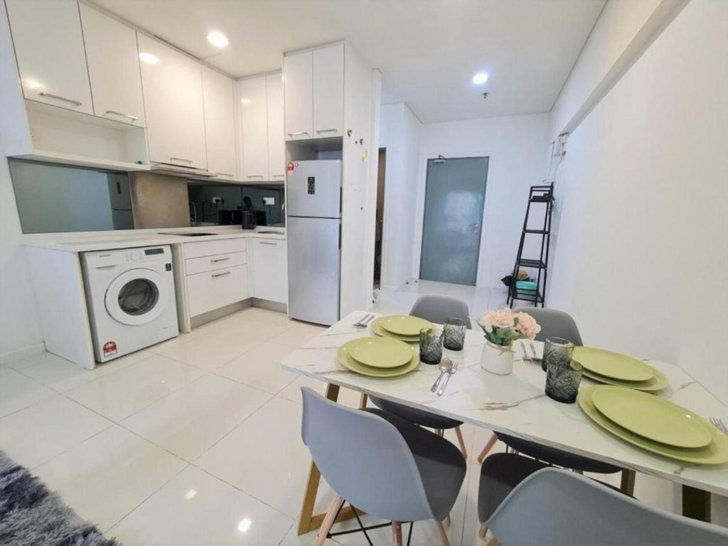 Mercu Summer Suites Kuala Lumpur Bukit Bintang By Classy Exterior photo
